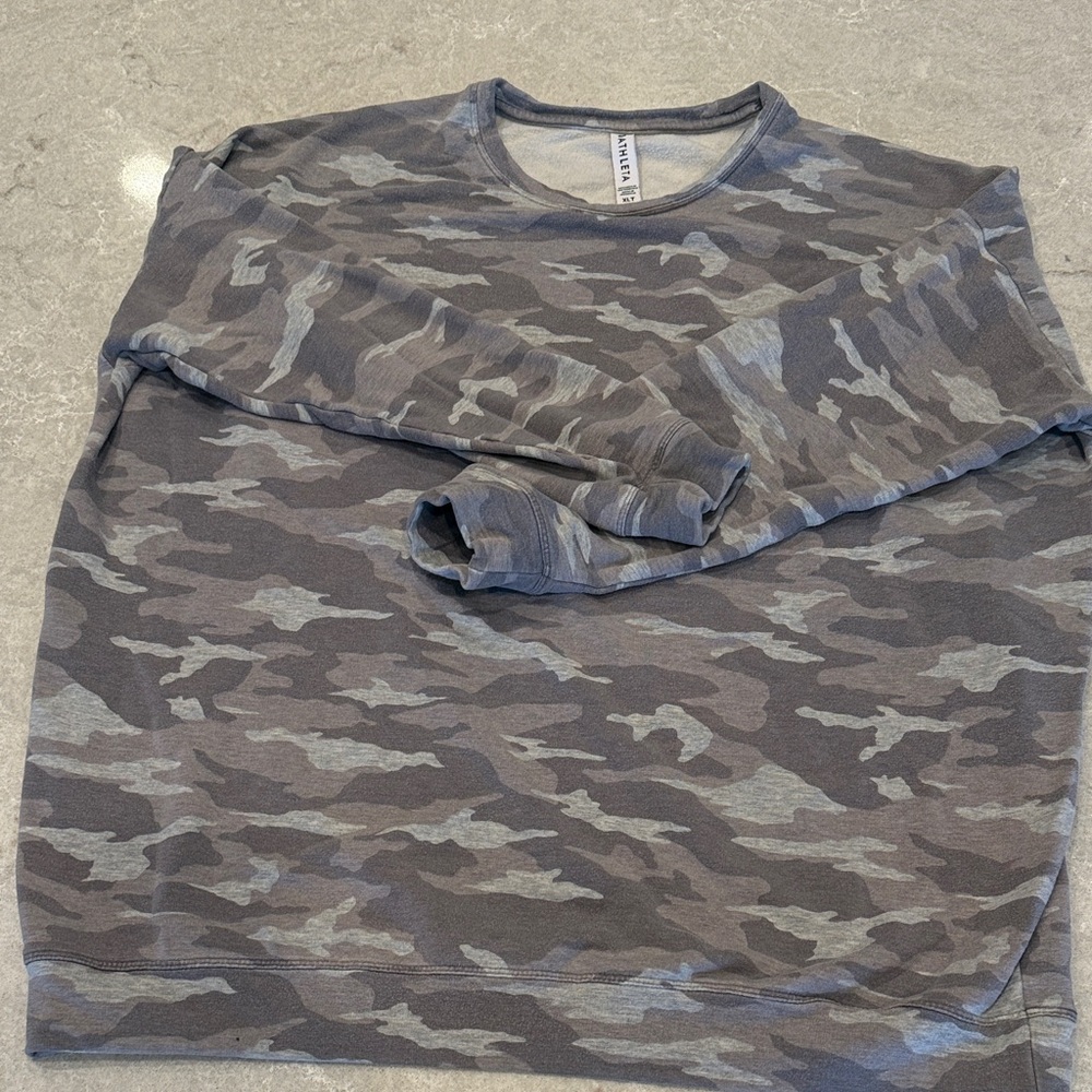 Athleta-Women’s Camouflage Crewneck Sweatshirt